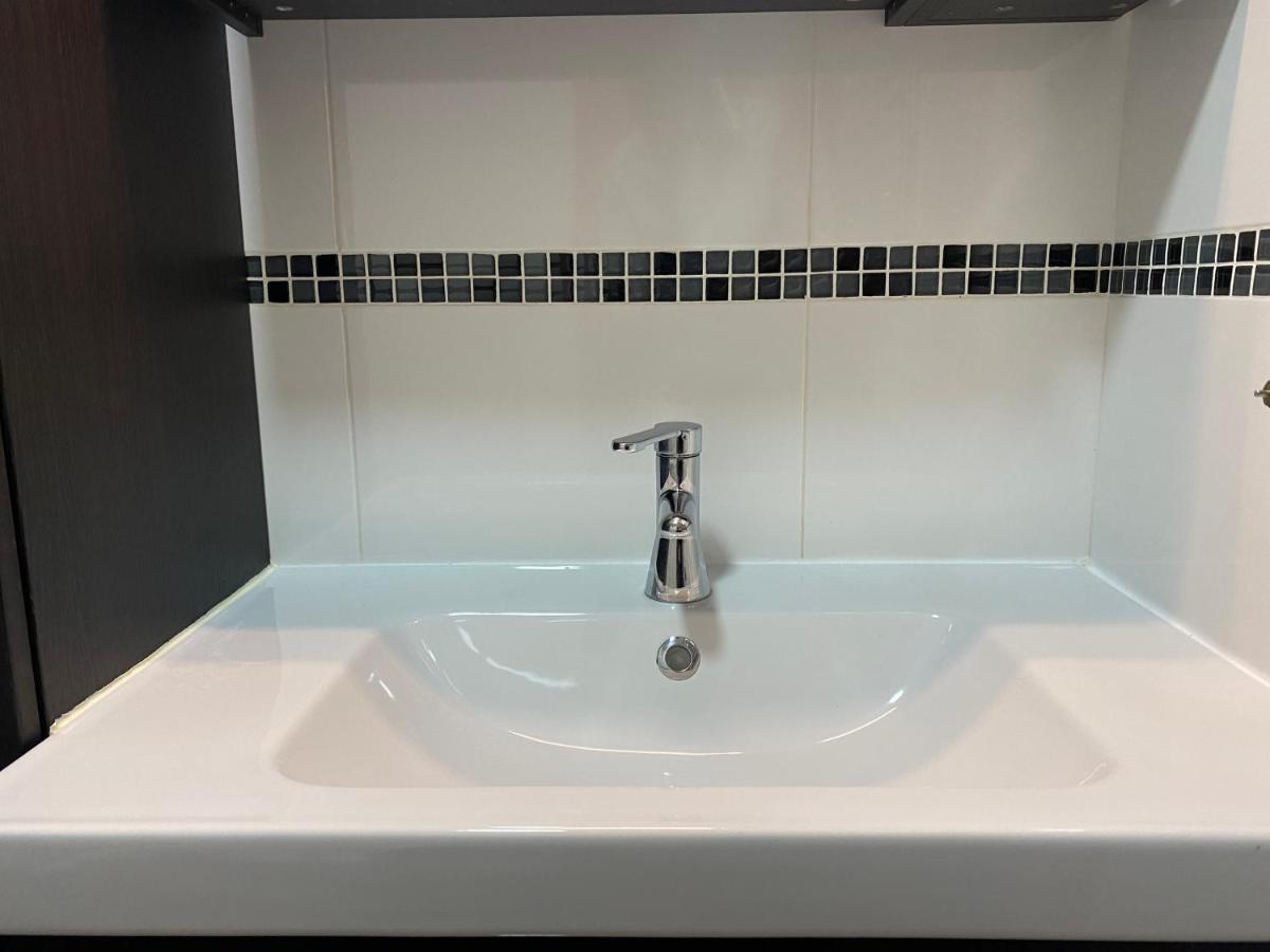 Entire New Apartment 20' From Barcelona Sabadell Extérieur photo